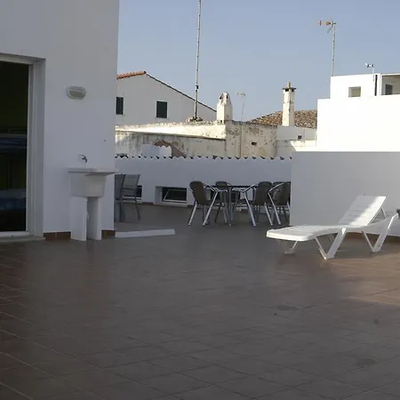 & Gym Relise - Juvenil Hostel Sant Lluis