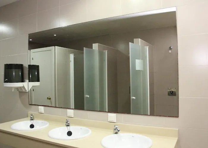 & Gym Relise - Juvenil 旅馆 桑特柳伊斯