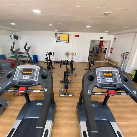 بيت شباب & Gym Relise - Juvenil سانت يويس