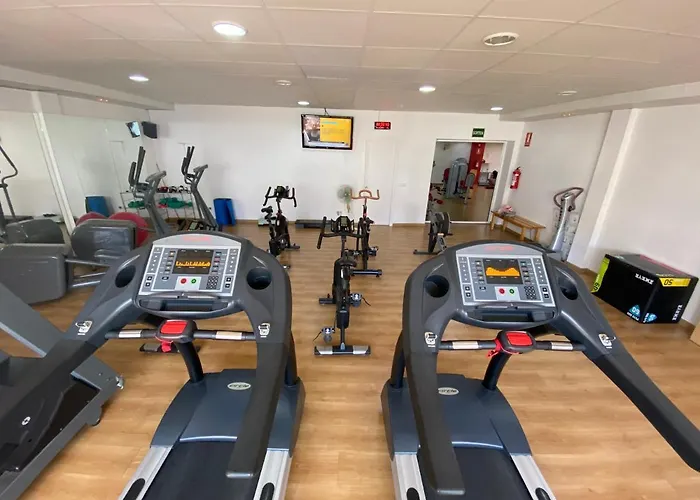 旅馆 & Gym Relise - Juvenil 桑特柳伊斯